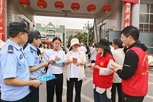 太铁了！杰伦-格林半场9投仅1中得到4分1板5助